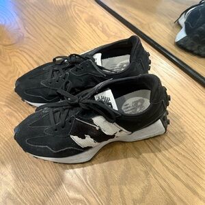New Balance 327